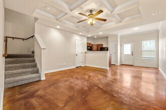 4936 Flipper Dr in San Antonio, TX - Foto de edificio - Building Photo