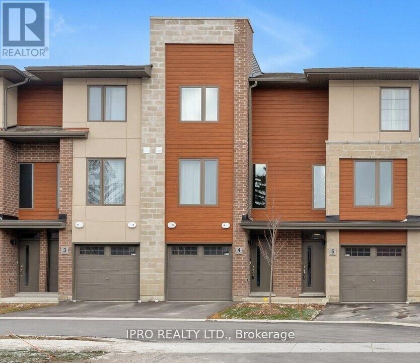 33-33 Dawson Dr in Collingwood, ON - Building Photo
