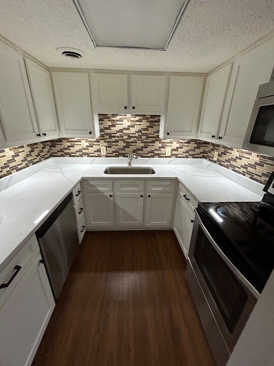 21 Vaughns Gap Rd in Nashville, TN - Building Photo