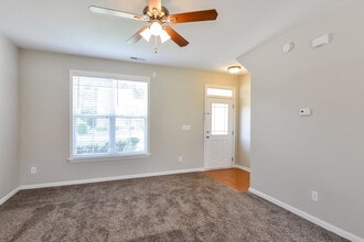 140 Marino Pl in Clayton, NC - Foto de edificio - Building Photo