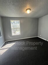 405 W 10th St in Ada, OK - Building Photo - Building Photo