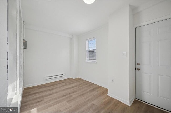 property at 183 W Logan St