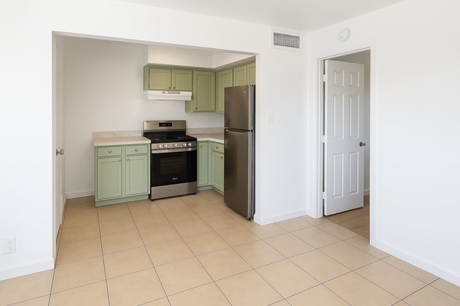 property at 604 S Bellview