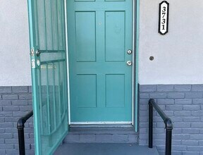 3731 46th St, Unit 3731 in Sacramento, CA - Building Photo - Building Photo