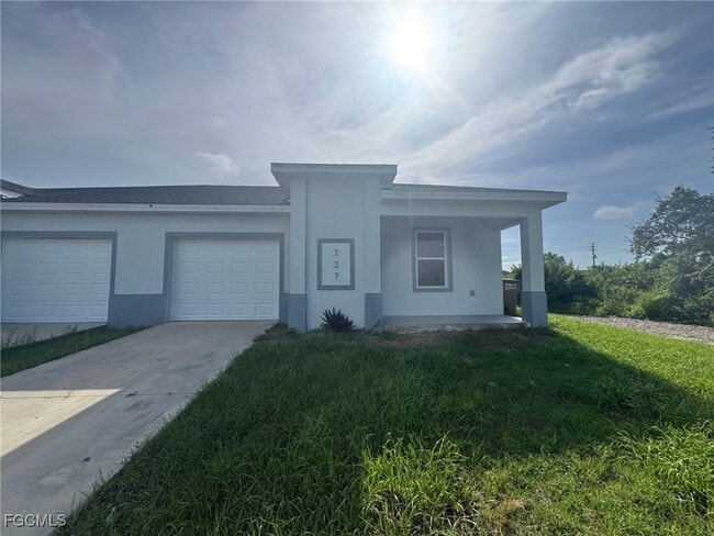 property at 727 Gordon Ave S