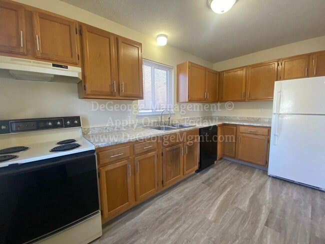 Parkway Apartments in Newark, NY - Building Photo - Interior Photo