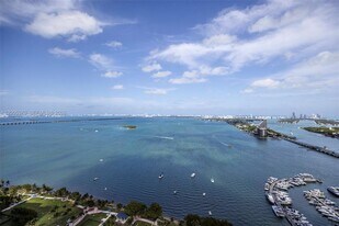 1750 N Bayshore Dr, Unit 01 in Miami, FL - Building Photo