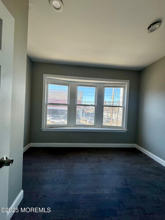 219 Sussex Ave in Newark, NJ - Building Photo