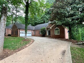 5035 Hamptons Club Dr in Alpharetta, GA - Building Photo - Building Photo