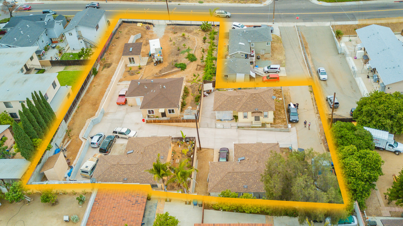 The M Avenue Bungalows in National City, CA - Building Photo