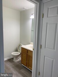 1605 E Fairmount Ave photo'