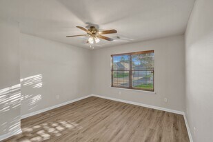 9518 Milas Way in Sugar Land, TX - Building Photo
