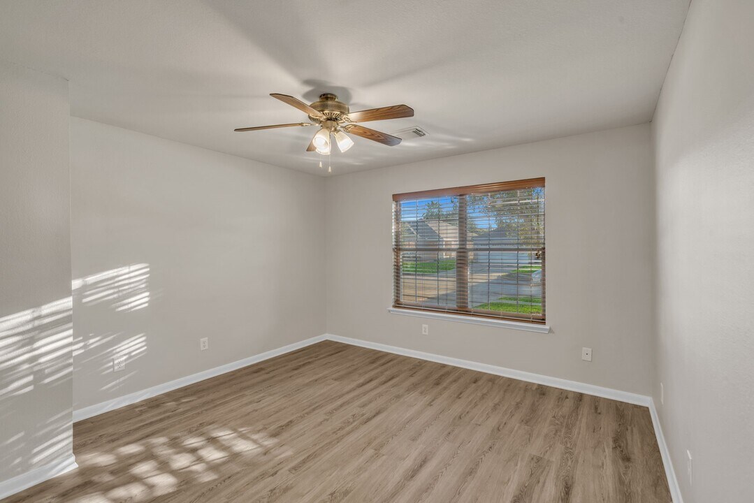9518 Milas Way in Sugar Land, TX - Building Photo