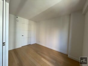 East 39th Street in New York, NY - Building Photo - Building Photo