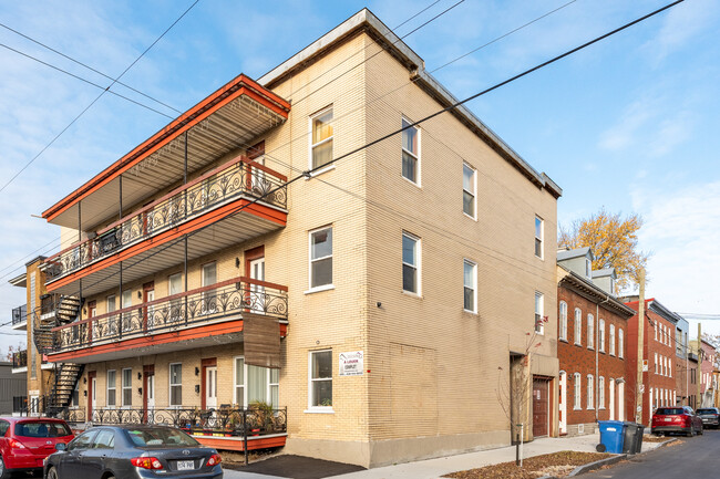 399 2E Rue in Québec, QC - Building Photo - Primary Photo