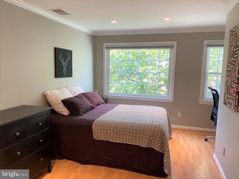 617 N Henry St in Alexandria, VA - Building Photo