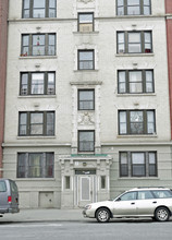 249 E Kingsbridge in Bronx, NY - Building Photo - Building Photo