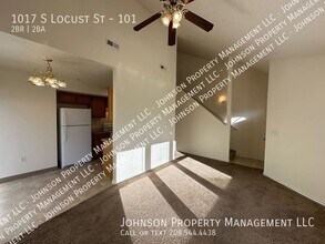 1017 S Locust St in Nampa, ID - Building Photo - Building Photo