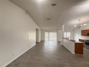 3718 Linsbury St in Orlando, FL - Foto de edificio - Building Photo