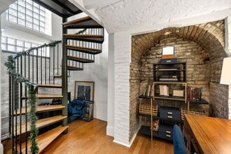 22 Sheafe St, Unit 1 in Boston, MA - Foto de edificio - Building Photo