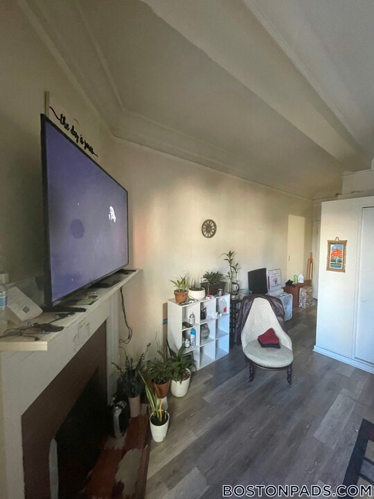 62 Boylston St in Boston, MA - Foto de edificio