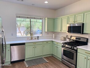 1702 W Owens Way in Anthem, AZ - Foto de edificio - Building Photo