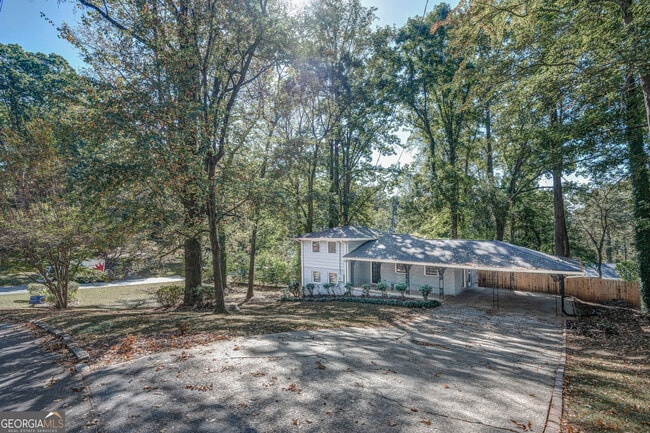 3823 Kingswood Dr in Decatur, GA - Building Photo - Building Photo