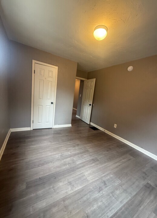 411 Ryburn Ave in Dayton, OH - Building Photo