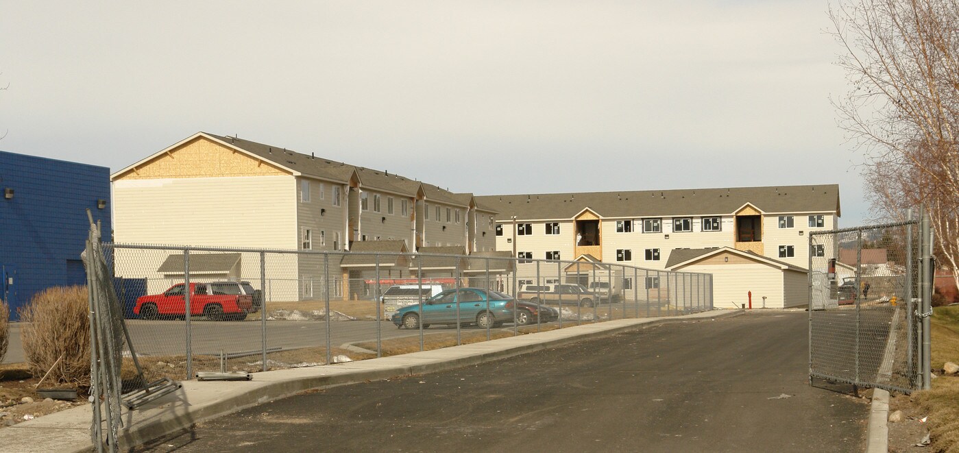 Rosewood Apartments in Veradale, WA - Foto de edificio