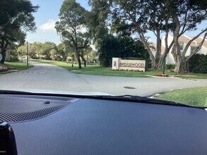 2308 Bridgewood Dr in Boca Raton, FL - Building Photo - Building Photo