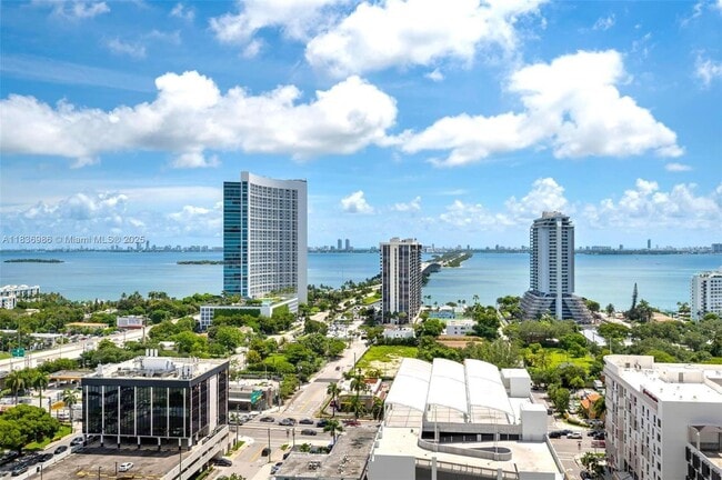 3470 E Coast Ave in Miami, FL - Building Photo - Building Photo