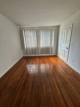 4633 Sunderland Rd in Jacksonville, FL - Building Photo - Building Photo