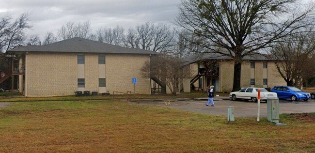 property at 307 US Hwy 175 W