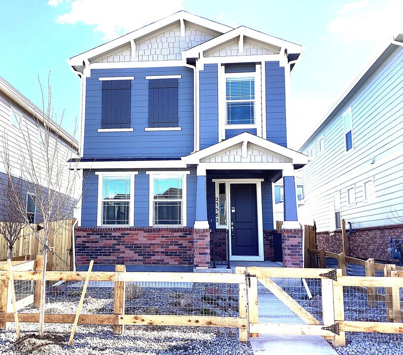 23582 E 3rd Pl in Aurora, CO - Building Photo