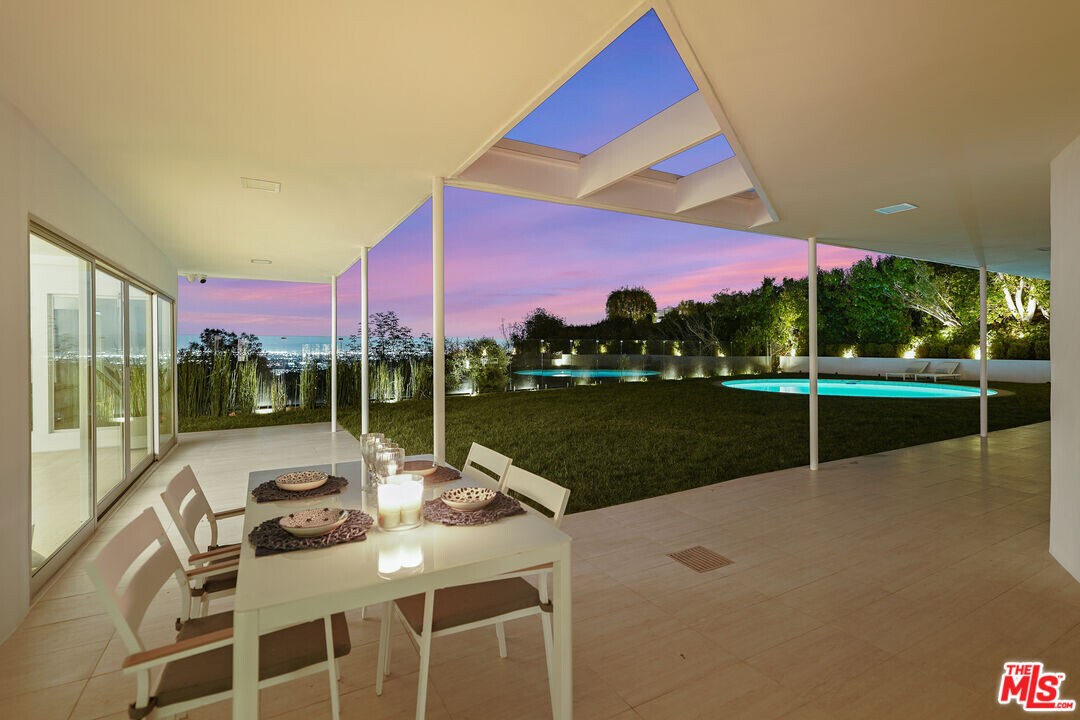 17116 Adlon Rd in Los Angeles, CA - Building Photo