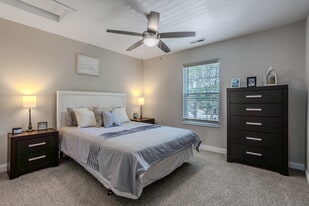 Glenmuir in Columbus, OH - Building Photo