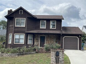 893 Sandune Dr in Norcross, GA - Building Photo