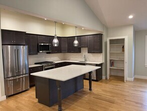 220 Center St in Pembroke, MA - Building Photo - Building Photo