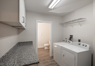 1801 Riverside Ave in North Fort Myers, FL - Building Photo - Building Photo