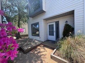 718 Hecate Dr in Virginia Beach, VA - Building Photo - Building Photo