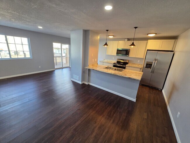 4741 Welcome Ave N in Minneapolis, MN - Building Photo - Building Photo