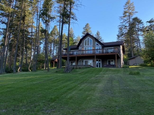 254 Goat Trail in Whitefish, MT - Foto de edificio - Building Photo