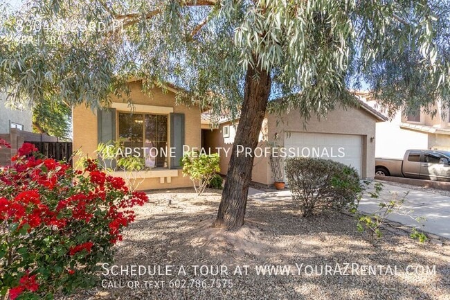 8304 S 23rd Pl in Phoenix, AZ - Foto de edificio - Building Photo