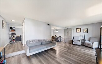 4045 Via Encinas in Cypress, CA - Building Photo