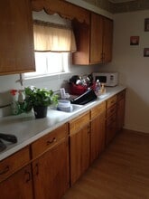 30 N Gordon St, Unit B in Uniontown, PA - Building Photo - Building Photo