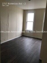 2757 Norwood Ave in Cincinnati, OH - Building Photo - Building Photo