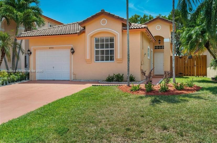 8766 SW 213th Terrace in Cutler Bay, FL - Building Photo