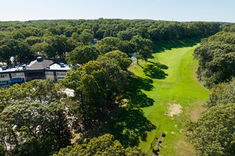 Bretton Woods in Coram, NY - Building Photo - Building Photo