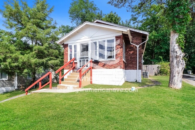 2834 Old Hanley Rd in St. Louis, MO - Foto de edificio - Building Photo