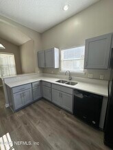 1754 Rustling Dr in Orange Park, FL - Building Photo - Building Photo
